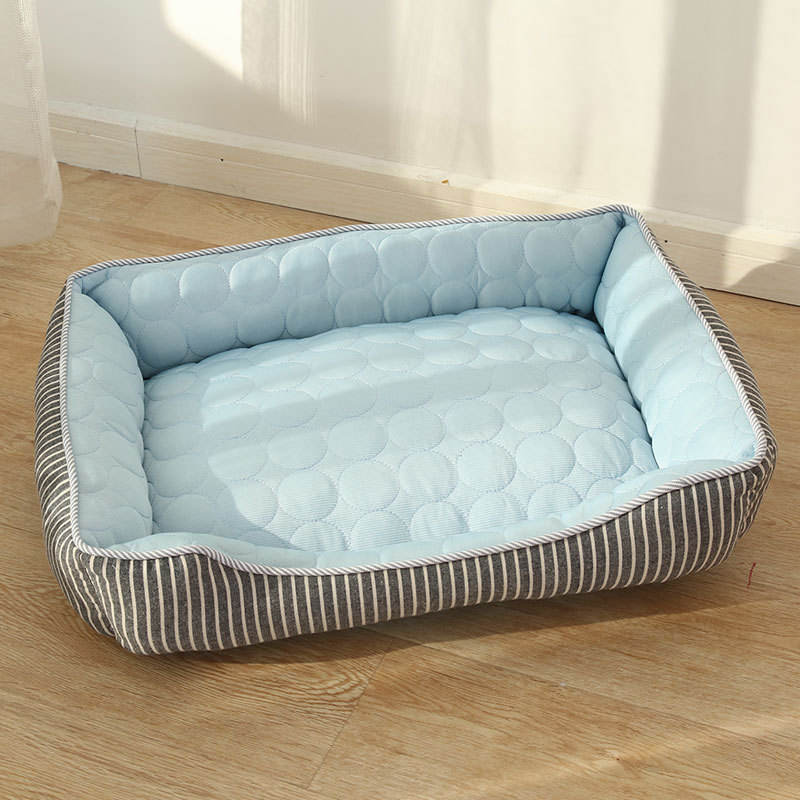 "Chillaxin' Cool Cotton Dog Bed