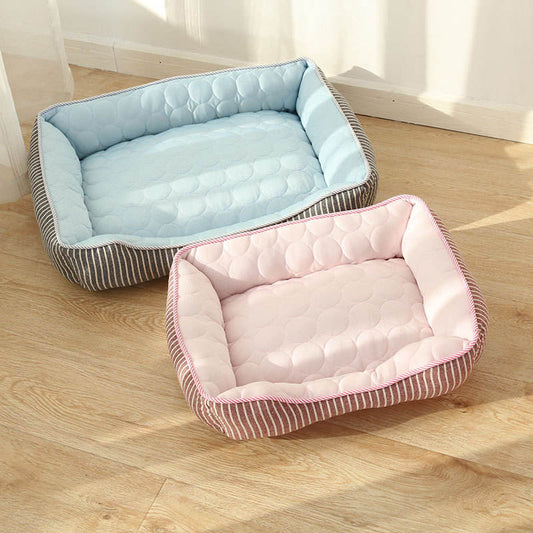 "Chillaxin' Cool Cotton Dog Bed